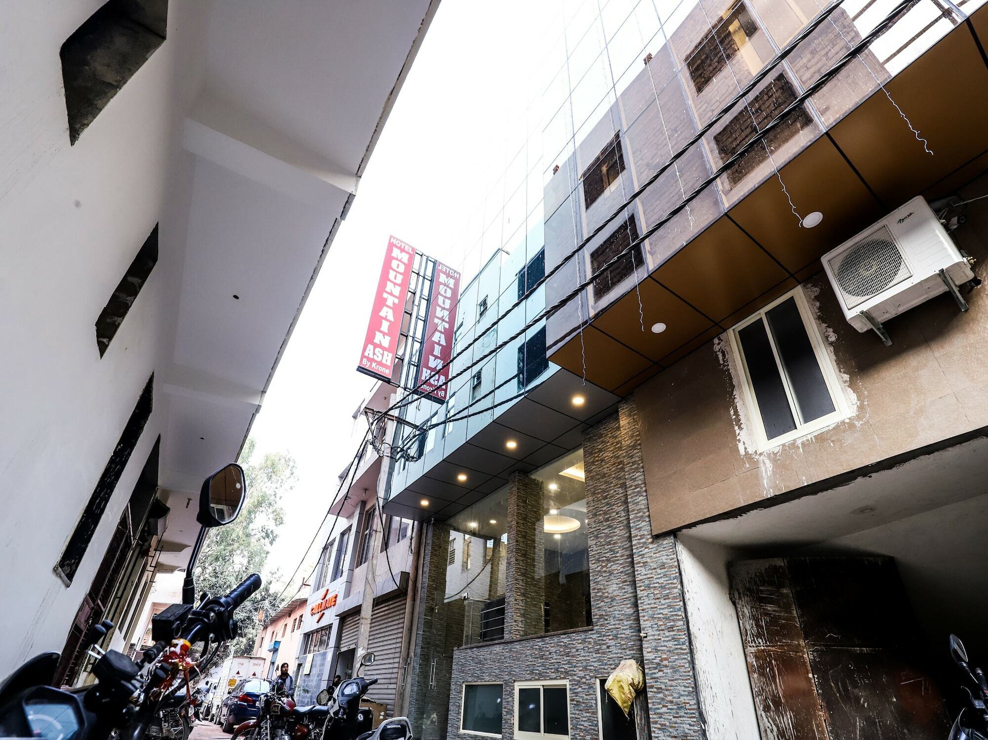 Hotel Moreton Igi Airport New Delhi Exterior photo